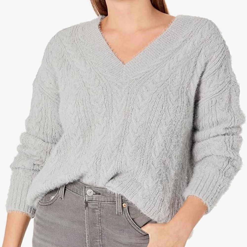 Lucky Brand NWT V-Neck Relaxed Gray Fit Eyelash Sweater Oversized Size Med